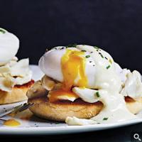 Crab Eggs Benedict Recipe - (4.4/5)_image
