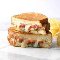 Basil-Tomato Grilled Cheese_image