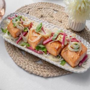Broiled Salmon with Fennel Salad image