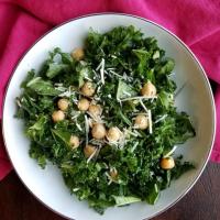 Lemony Kale and Chickpea Salad_image