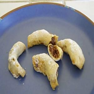 Hungarian Kifli (Christmas Cookies) With Dates image