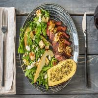 Balsamic-Drizzled Skirt Steak with Garlic Herb Toasts and Pear Salad_image