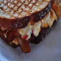 Grilled Bacon & Pimento Cheese Sammie image