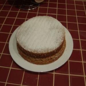 Classic Victoria Sponge Cake_image