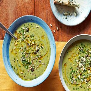 Purple sprouting broccoli, buttermilk & blue cheese soup_image