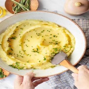 Roasted Garlic Mashed Potatoes - Love and Lemons_image