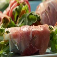 Prosciutto with Pears and Arugula image
