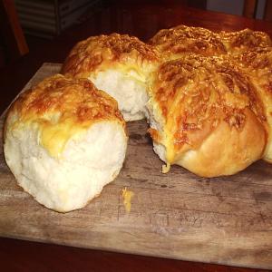 Cheesy Bread Rolls image