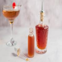 Homemade Cocktail Bitters_image