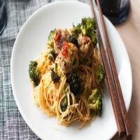 Sweet and Spicy Asian Meatball and Broccoli Noodles_image