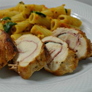 Saltimbocca di Pollo alla Romana (Prosciutto-Stuffed Chicken Breast Roulades)_image