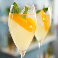 Peach Lemonade Spritz image