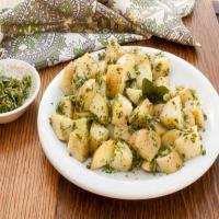 New Potatoes with 5-Minute Mint Pesto_image