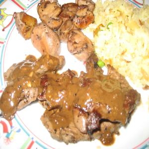 Antelope Medallions With Brown Sauce_image