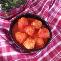 Slow Cooker Chicken Meatballs in Tomato Sauce_image