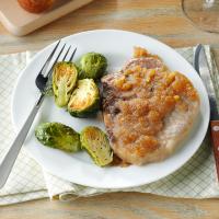 Applesauce-Glazed Pork Chops image