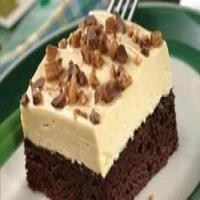 Irish Cream-Topped Butterscotch Brownie Dessert_image