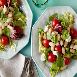 Five-Minute Salad: Goat Cheese, Herb and White Bean image