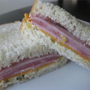 Special Ham and Cheese Sandwiches_image