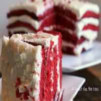 Red Velvet Cake with White Chocolate Frosting Recipe - (4.4/5) image