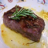 Saucy Strip Steak_image