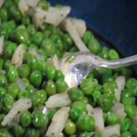Quick and Easy Peas & Water Chestnuts_image