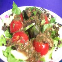 Creamy Basil Salad Dressing_image