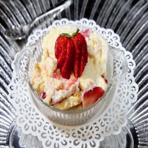 Strawberry Pudding Dessert_image