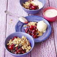 Very-berry oat crumble image