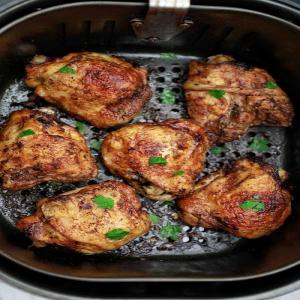 Air Fryer Chicken Thighs (Marinated Thighs in Air Fryer)_image