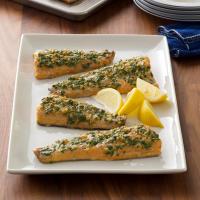 Plank-Grilled Ginger-Herb Trout_image