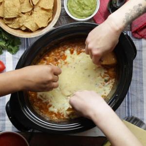 Slow Cooker Queso De Cerveza Recipe by Tasty_image