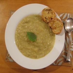 Spicy leek and potato soup_image
