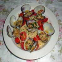 Real Italian Linguine with Clam Sauce_image
