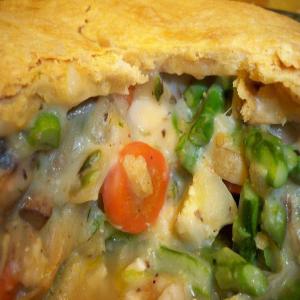 Chicken Pot Pie with Mushrooms and Asparagus_image