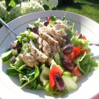 Grilled Greek Chicken Salad_image
