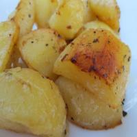 Super Easy Roasted Red Potatoes image