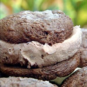 Double Chocolate Ice Cream Sandwich_image