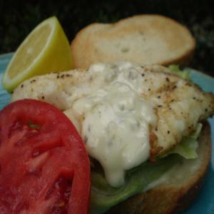 Broiled Snapper on Toasted Sourdough_image