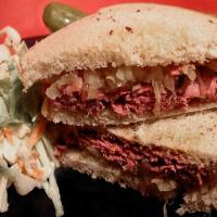 Ww 6 Points - Roast Beef Sandwiches With Caramelized Onions_image