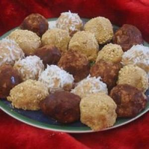Easy and Fun Peanut Butter Balls_image
