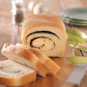 Swirled Herb Bread_image