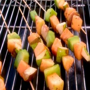 Seasonal Fruit and Melon Kabobs with Fiery Chile Sauce_image