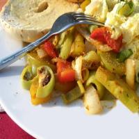 Stir Fried Green Tomato With Onions & Peppers_image