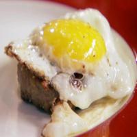 Your Own Blended Pork Sausage and Fried Eggs_image