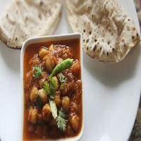 Indian Spiced Chickpea Gravy (Chole) Recipe_image