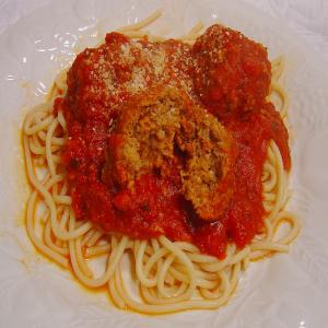 Spaghetti and Spicy Roasted Pepper Meatballs image