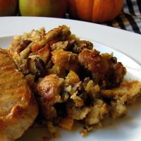 Pecan and Apricot Sourdough Bread Stuffing_image