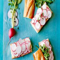 Radish Sandwiches With Butter and Salt_image