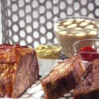 Meatloaf with Mustard and Sour Cream Gravy_image